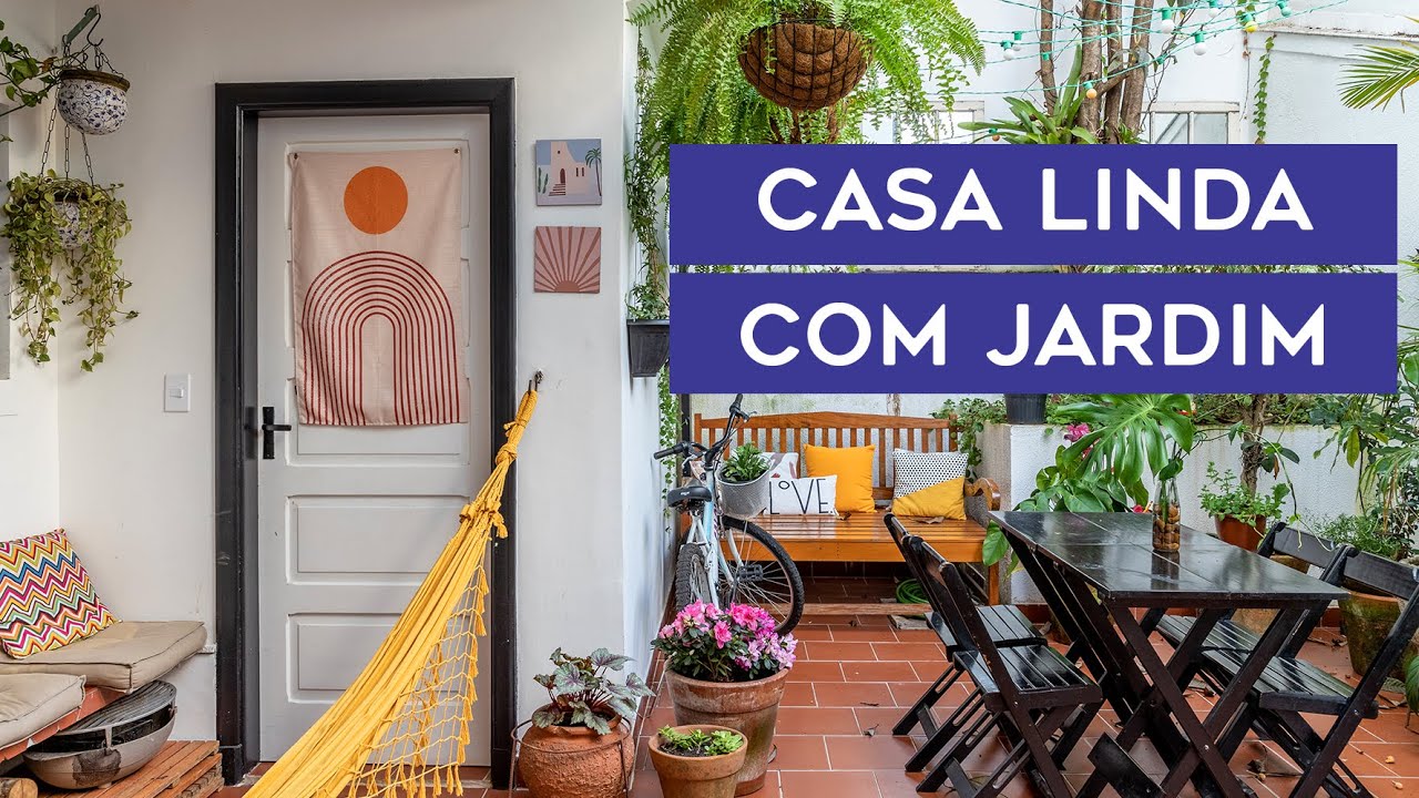 CASA APAIXONANTE COM JARDIM, PISO DE CAQUINHOS E DECORAÇÃO COLORIDA | CASA ANTIGA COM NOVA REFORMA