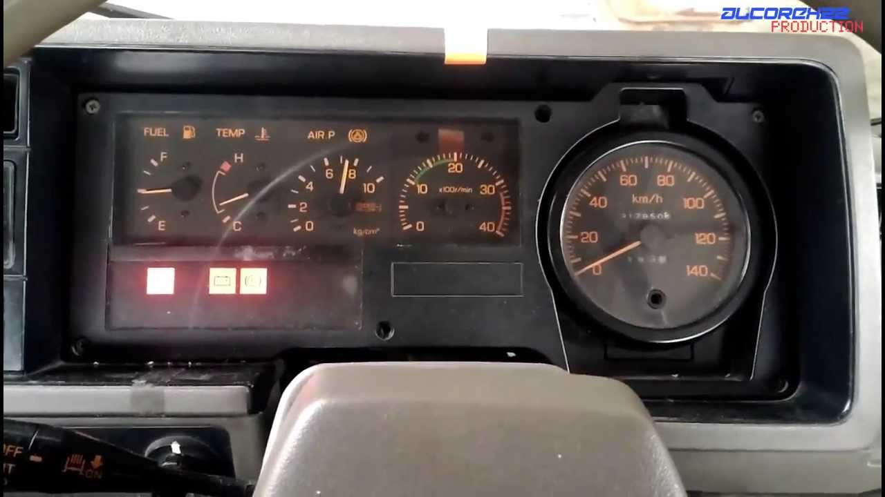 Uruchomienie w 1994 roku UD (Nissan Diesel) Condor CMF87/CPB87 (wariant ciężar&oacute;wki)