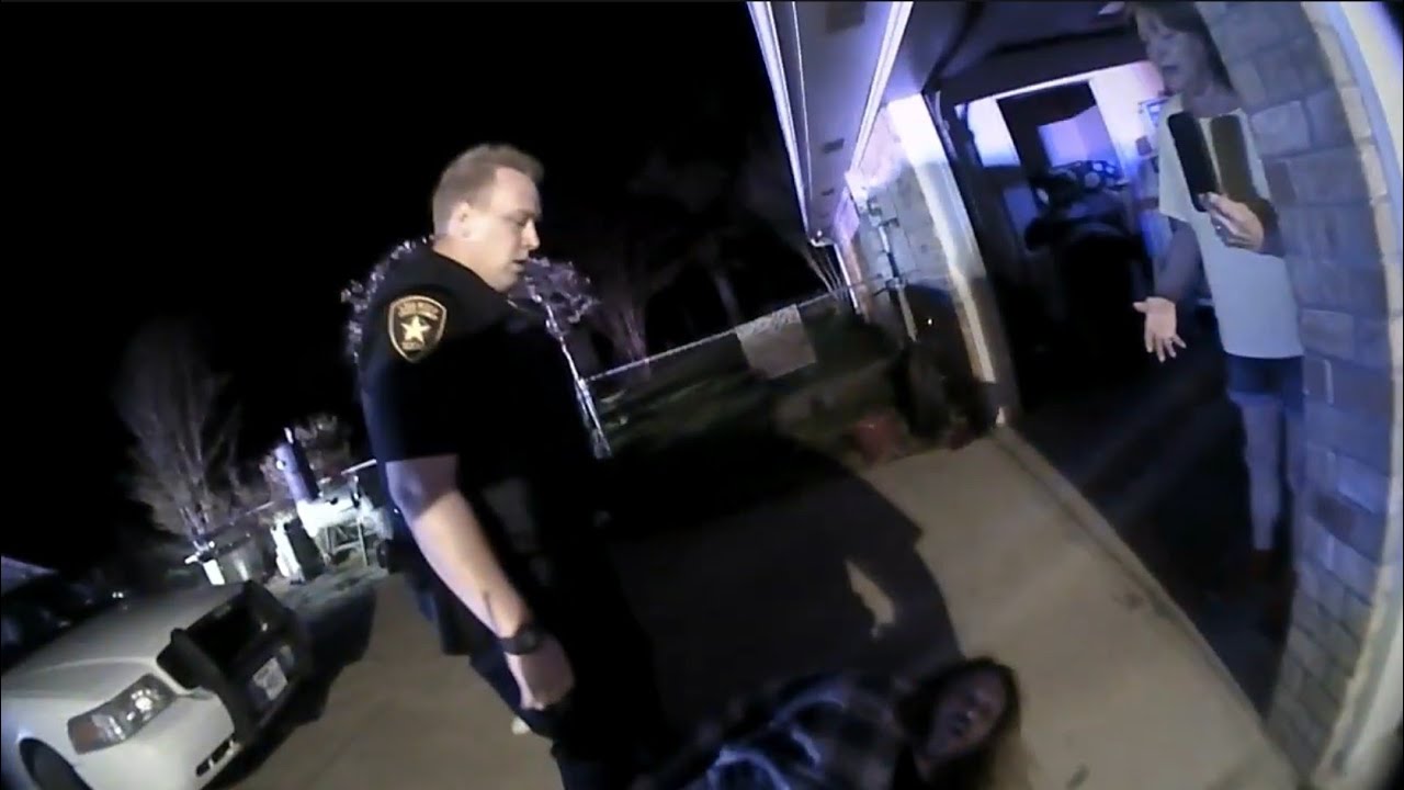 Sovereign Citizen Gets What He Deserves When He Interferes in a Traffic Stop