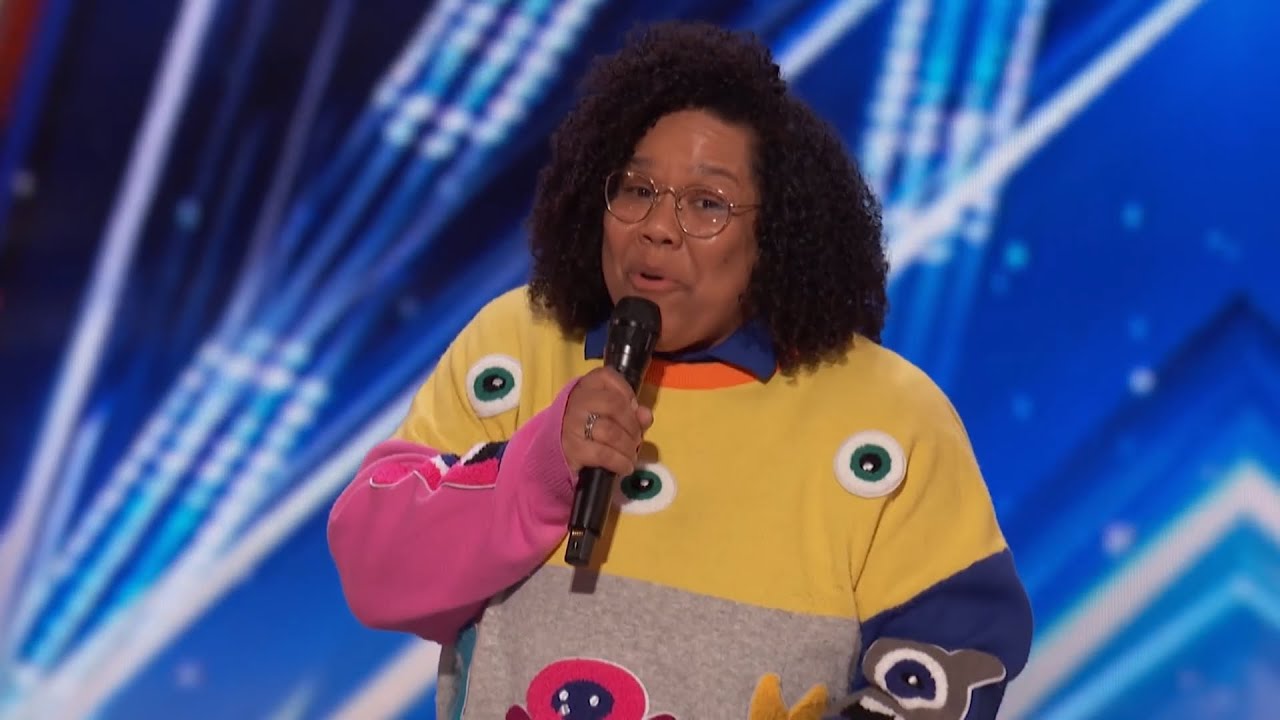 Mama Duke Performs 