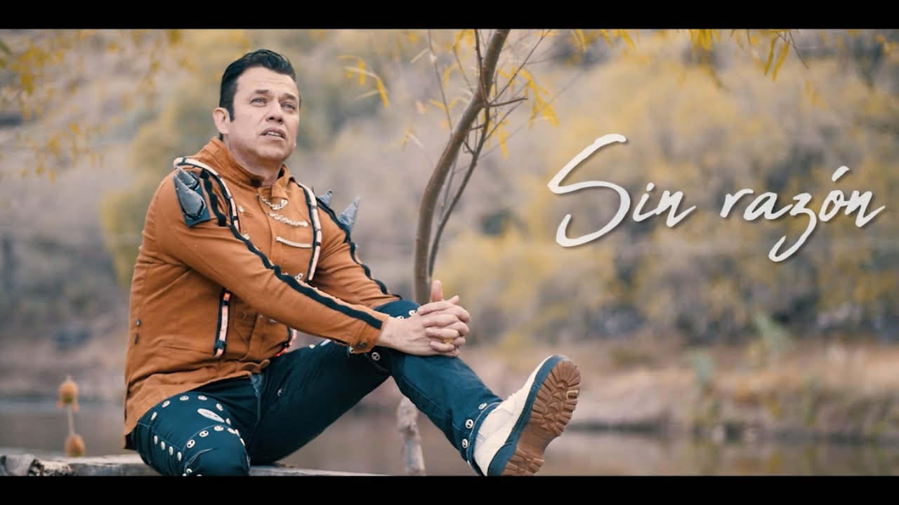 LOS EXTRAÑOS - SIN RAZÓN (Video Oficial)