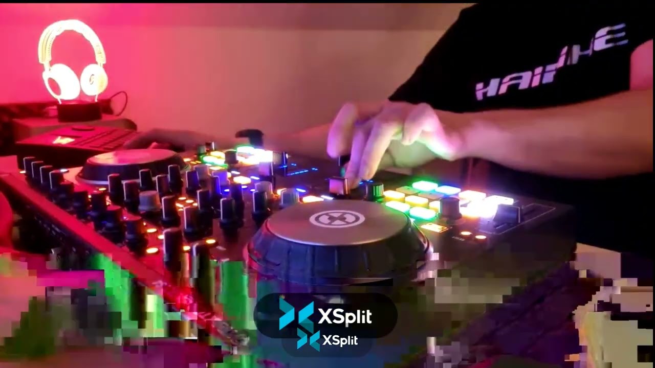 Schuster (Underground Records Stendal) - Livestream @ Technostube - Fest wie 2 Arbeitsplatten