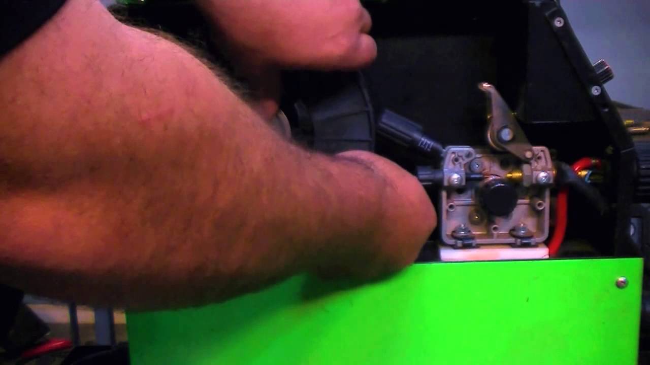 How to Setup and Load MIG welding Wire into an Everlast inverter  Power i- MIG Welder