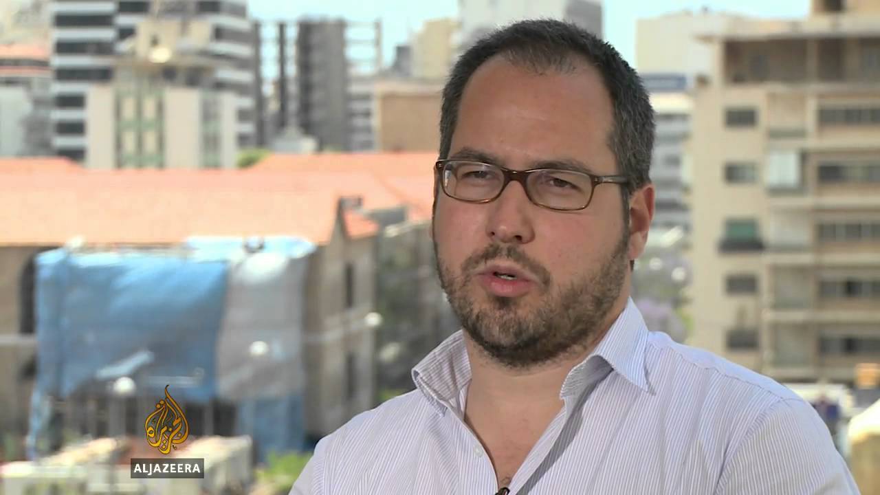 Lebanon restricts Palestinian refugees