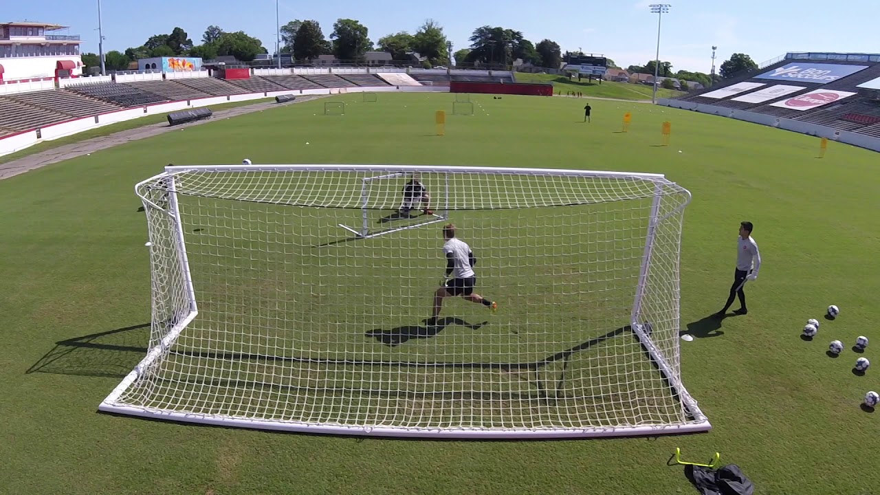 Awesome Pro Goalkeeper Cutback and Reaction Saves Session
