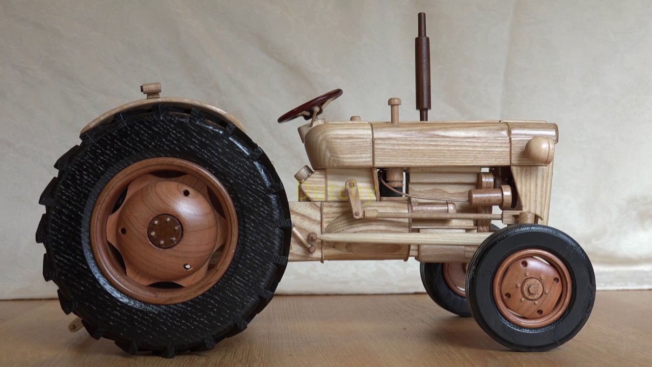 Fordson Super Dexta wooden model