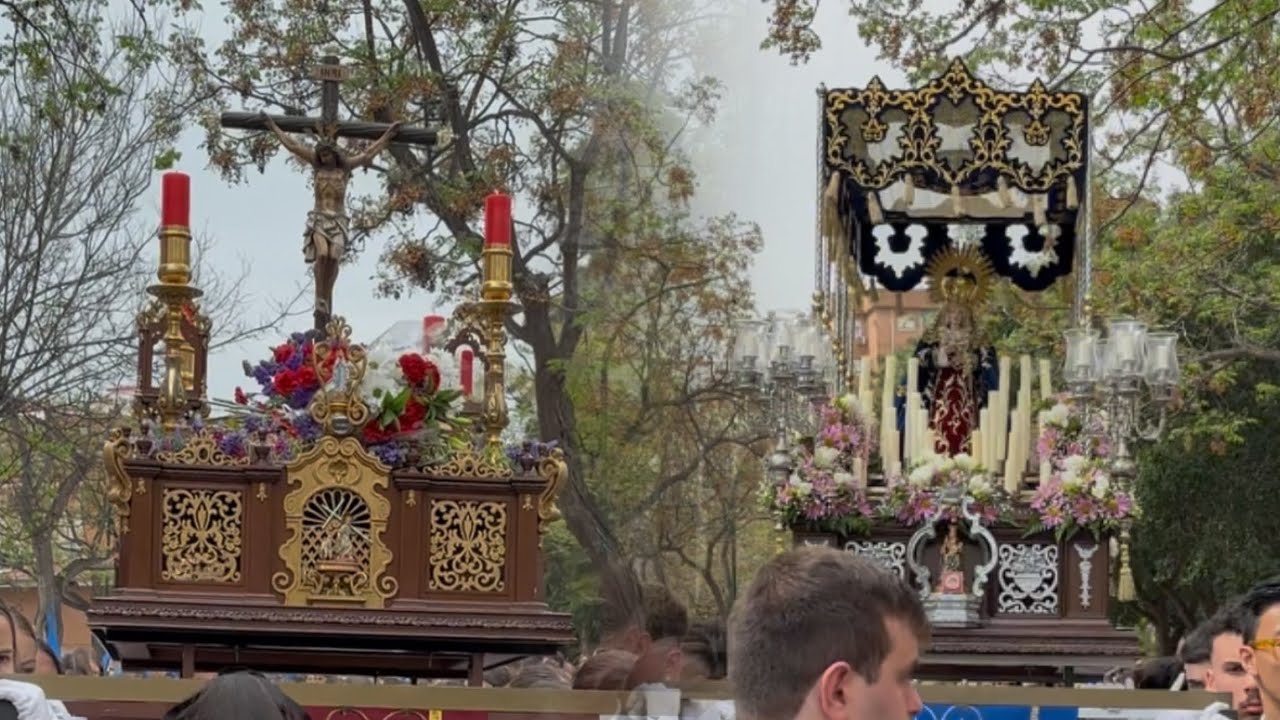 Salida Procesional del Colegio El Divino Pastor. Semana Santa Málaga 2025