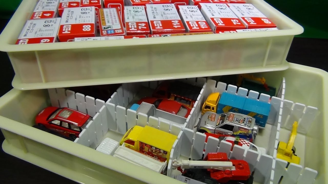 ダイソーで買える品でトミカ収納！ トレー+仕切り