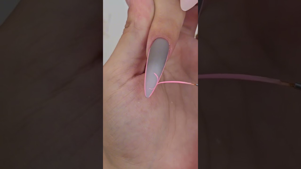 Zwei Farben die auf den ersten Blick gar nicht zusammen passen 💅 Nailshop &middot; nailmondo #nails