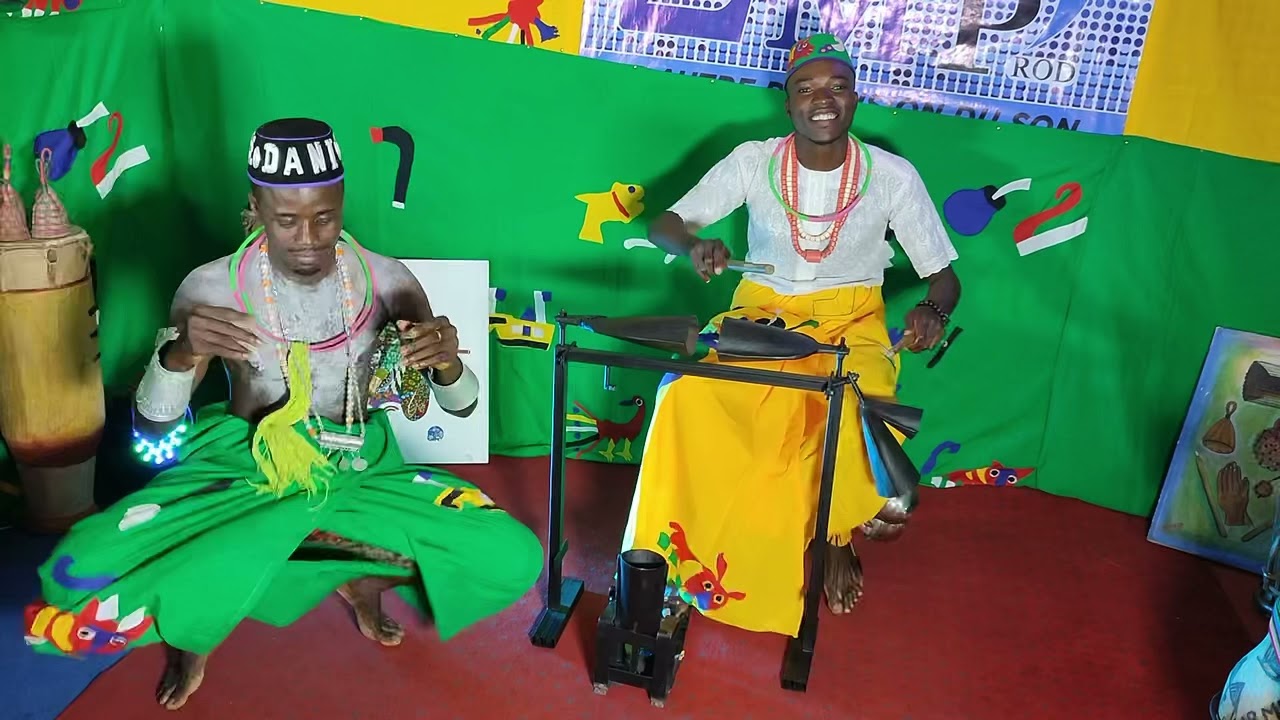 Carmel Percussions: Expressions des Gons et Cloches du rythme ZINLI d’ABOMEY🇧🇯