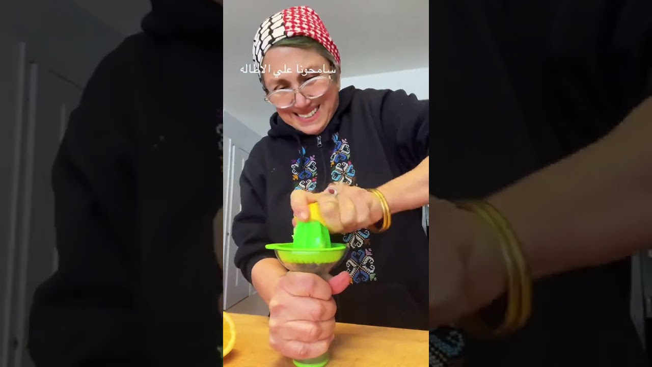 Cooking cauliflower with Umsultan طبخ القرنبيط مع أم سلطان