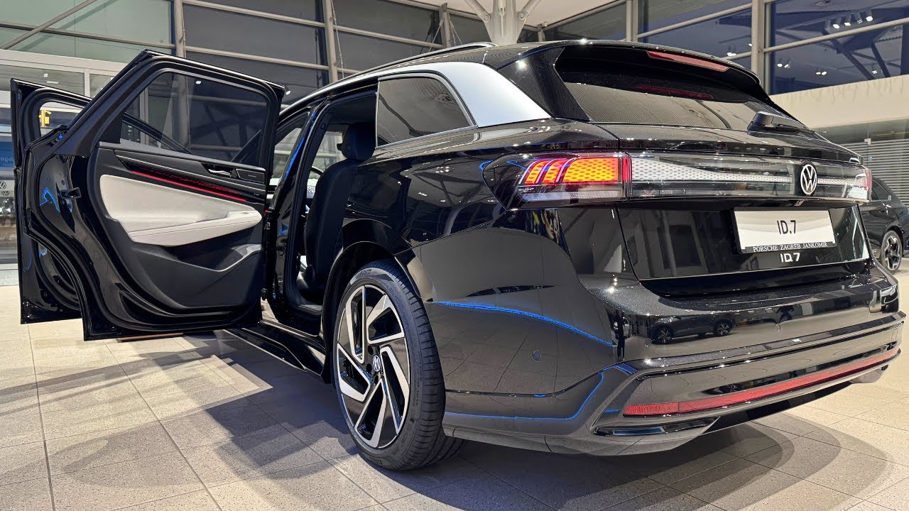 2025 Volkswagen ID.7 Tourer Pro - Interior and Exterior Details
