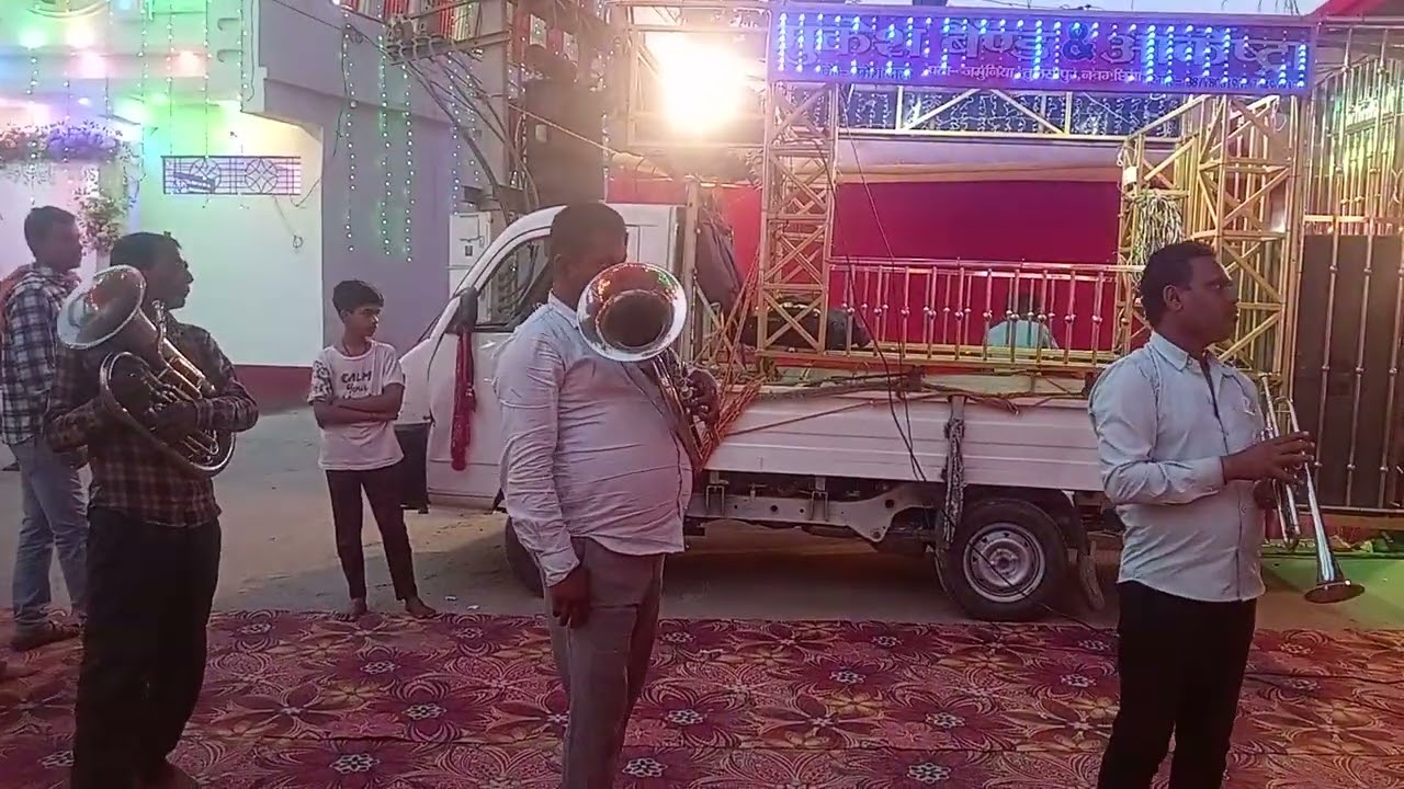 Mukesh. Band. Jamunia. Tulsipur.  Naughachia. Mo. No. 8877808198.  7549693912
