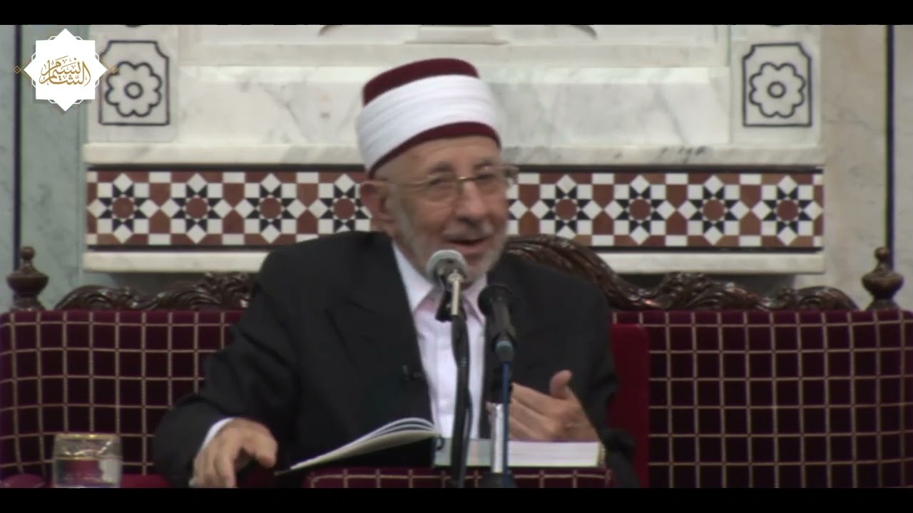 جاء شقيق عارضاً رمحه ... إن بني عمك فيهم رماح