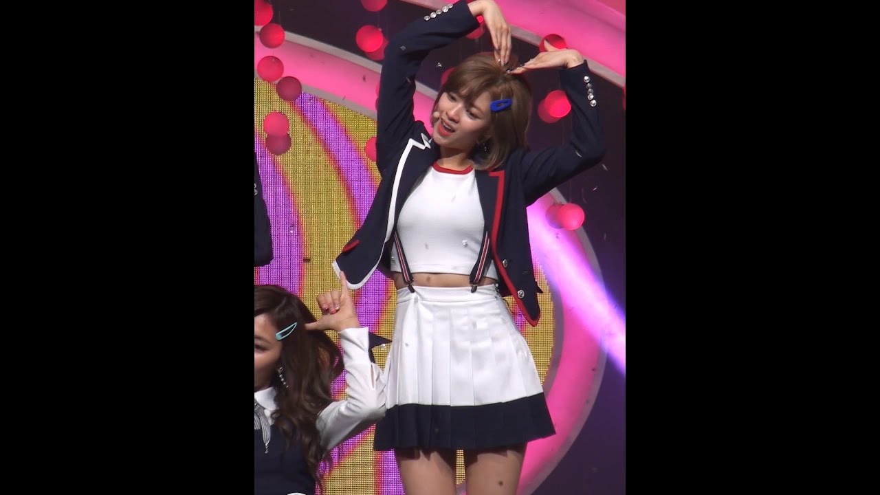 [MPD직캠] 트와이스 정연 직캠 'SIGNAL' (TWICE JEONG YEON FanCam) | @MCOUNTDOWN_2017.5.18