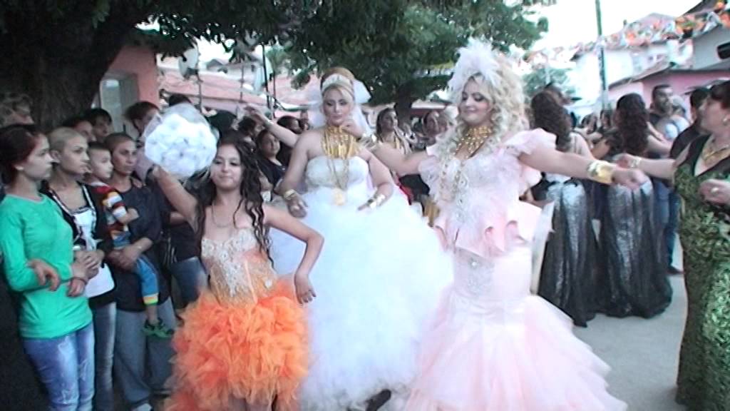 Güler ve Aşe 2015 HD