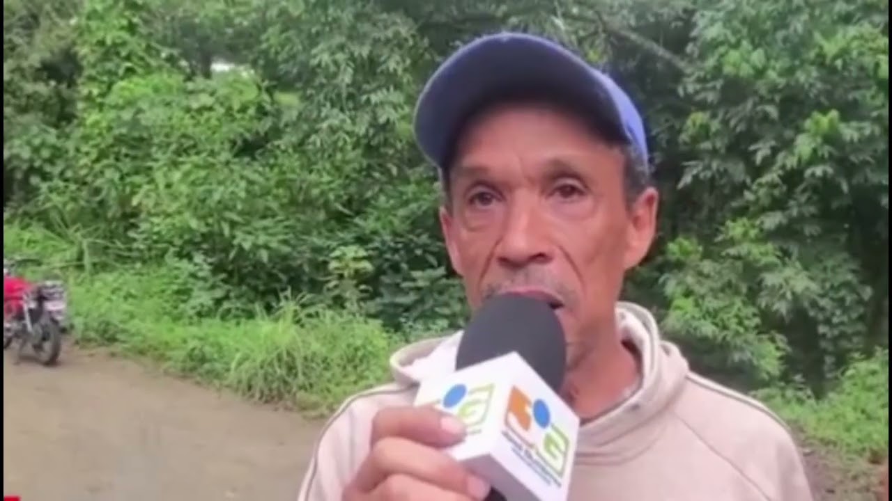 MORADORES DE HATILLO, EN JARABACOA PROTESTAN EN RECLAMO DE CONSTRUCCIÓN DE CALLE