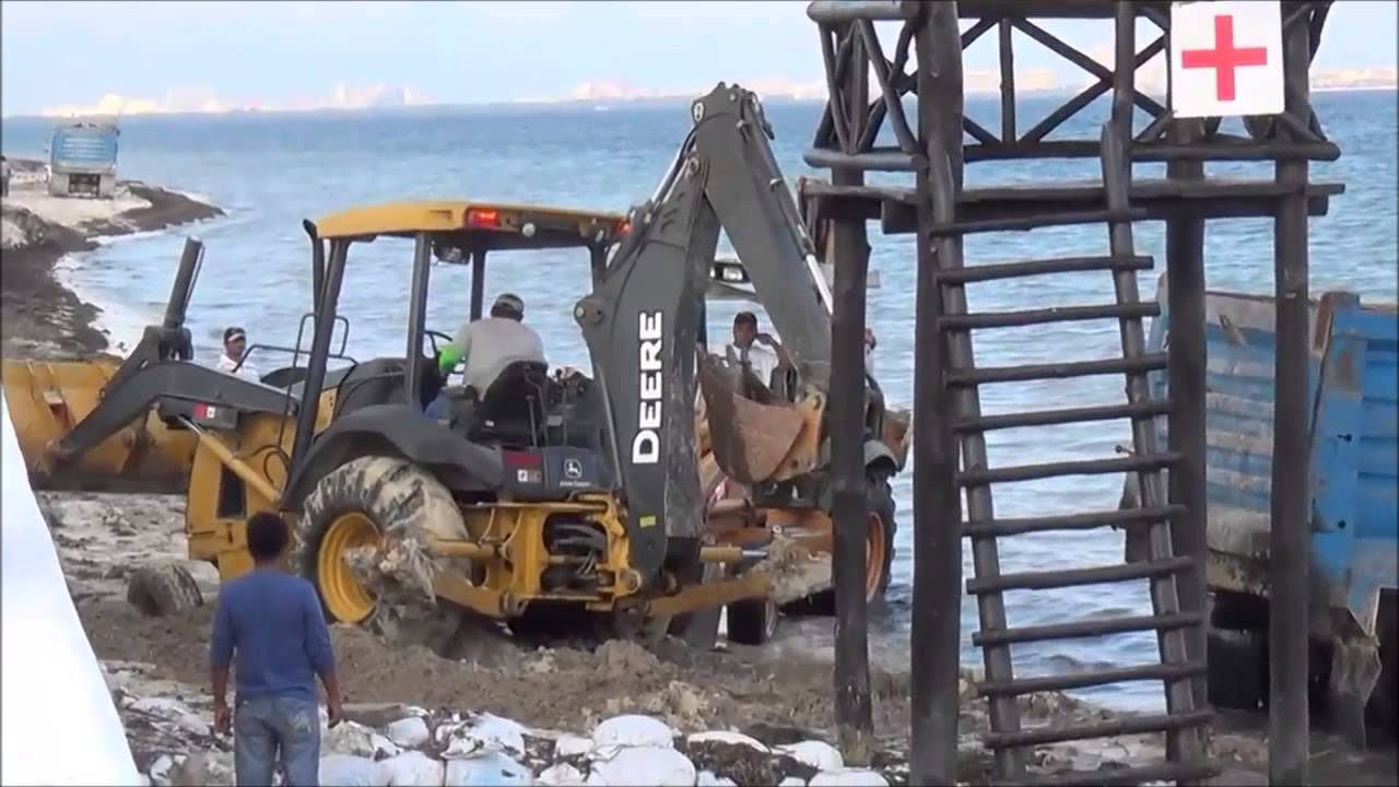 KAMIONI I BAGERI U BLATU