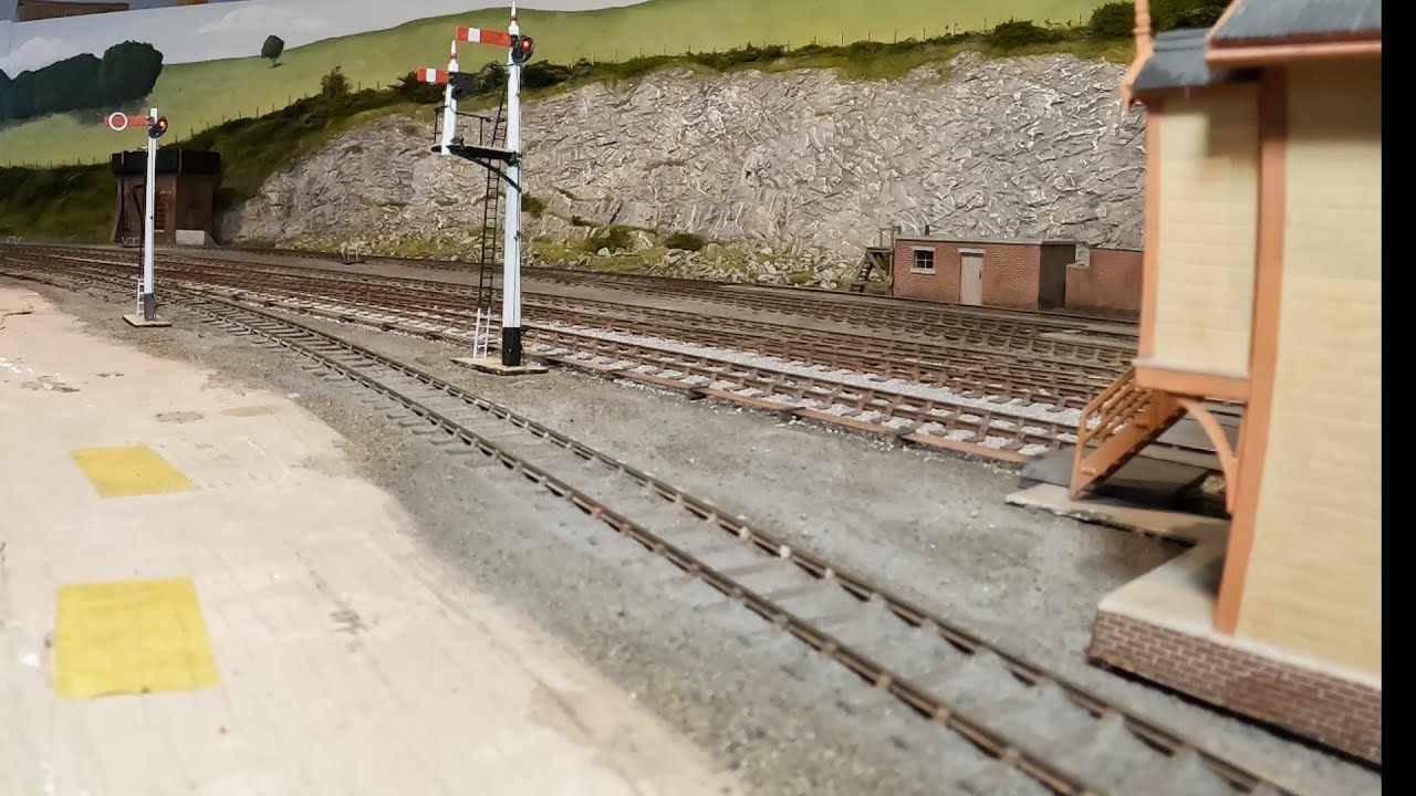 make working semaphore signals with working lamps