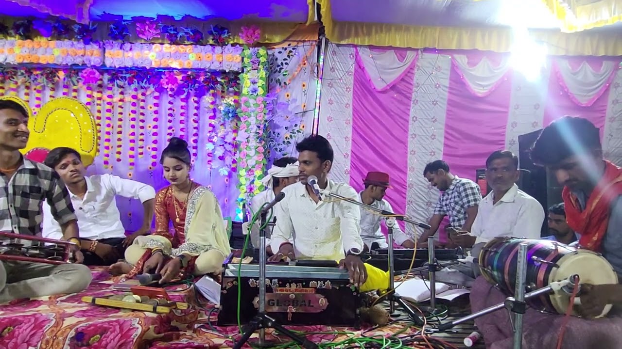 dhamake dhar bundeli log geet