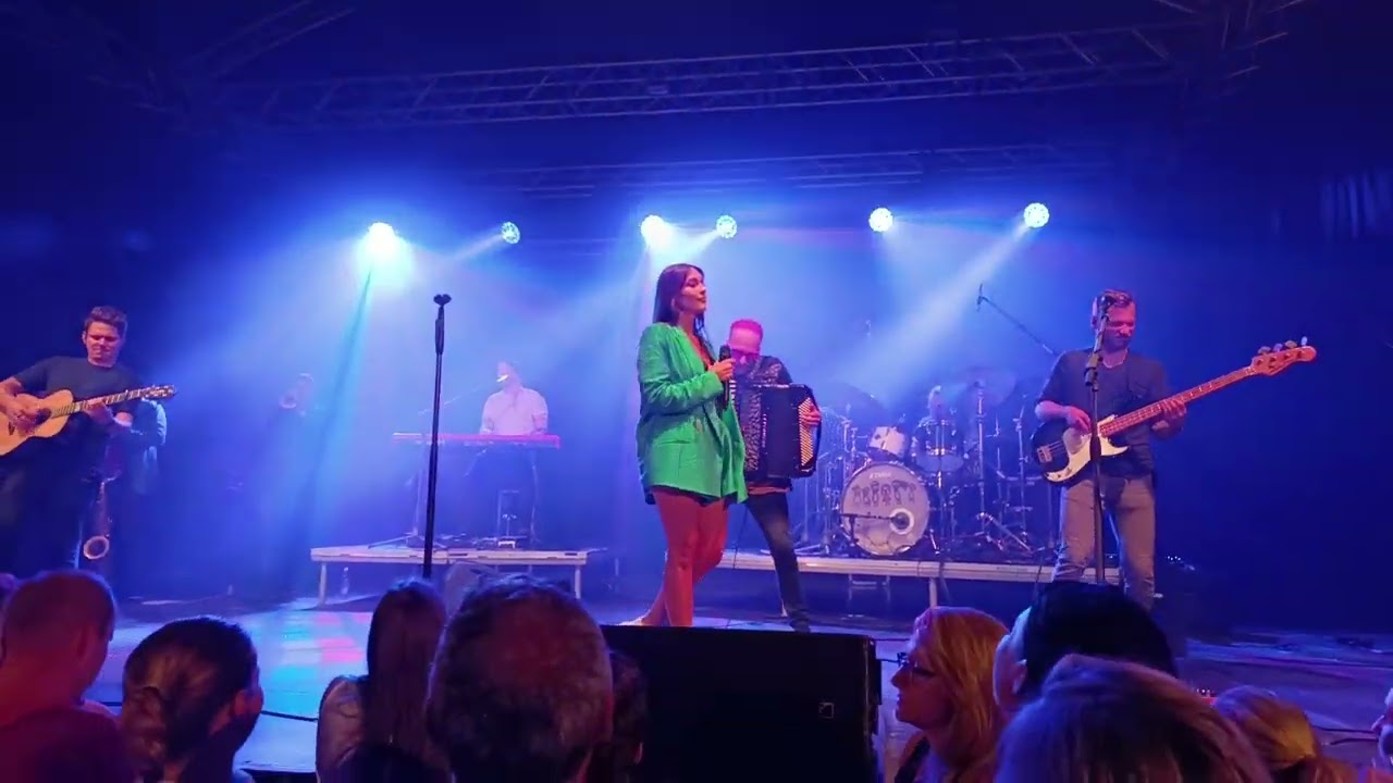 Kateřina Marie Tichá - Ta třetí LIVE (8.8.2024, Praha - Občanská plovárna) HD 4K