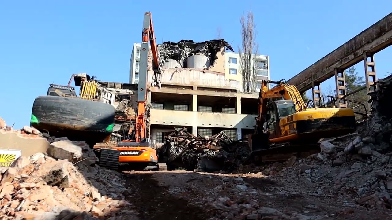Bourání lázní Dr. Vrbenského - UL Střekov 2025