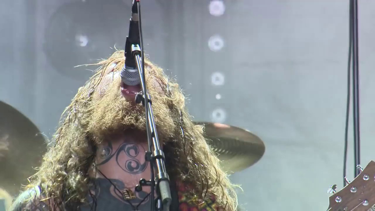 BÖLZER - Entranced by the Wolfshook (live Hellfest '15)