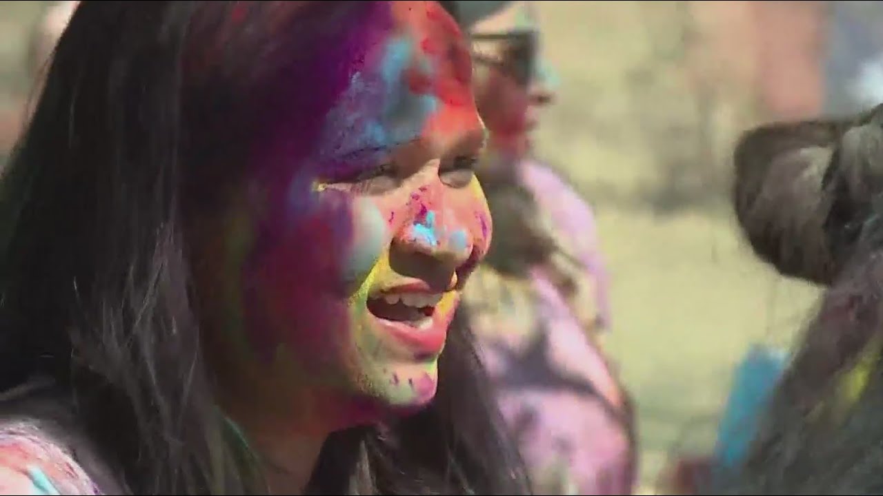Hindu festival celebrates spring's return in Cedar Park