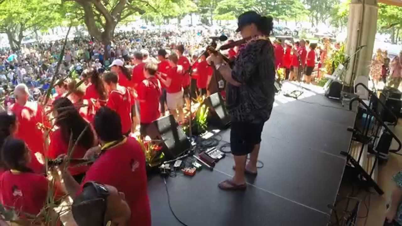 “You Kuuipo” & “La Bamba” - Ukulele Festival Hawaii 2014 -- Willie K  and Strummers
