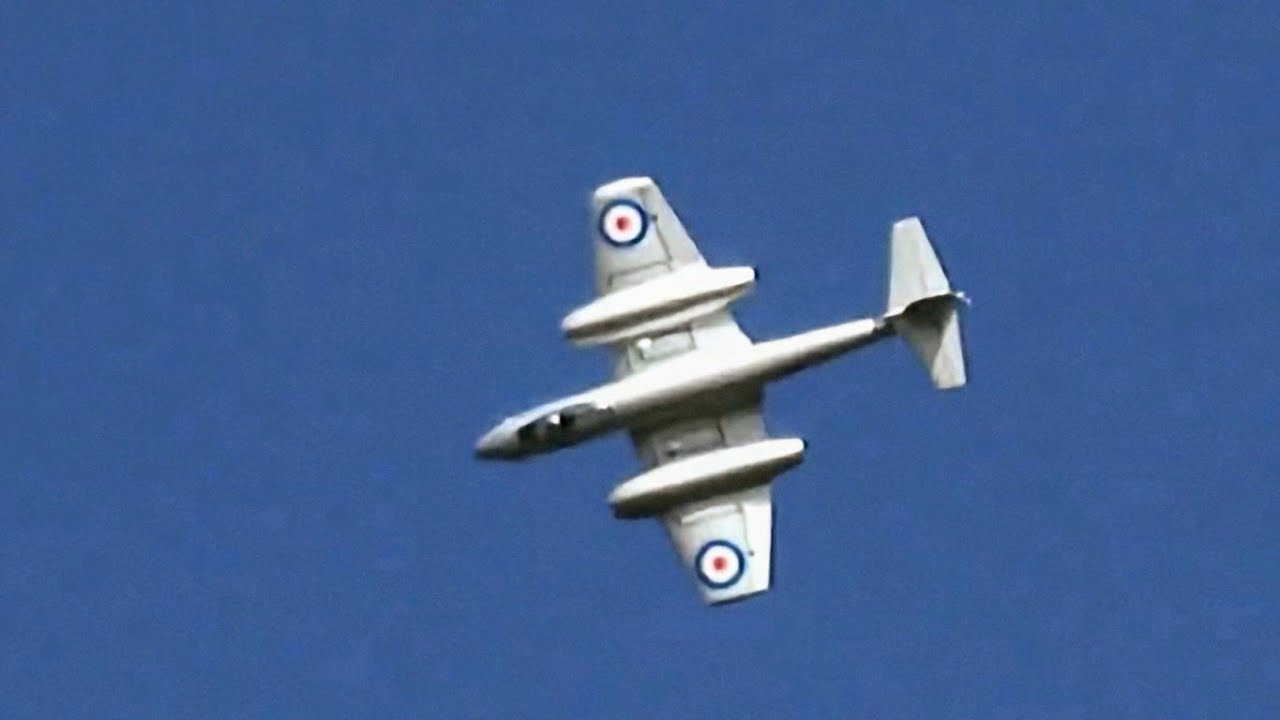 Al flying his DYNAM GLOSTER METEOR with new fan