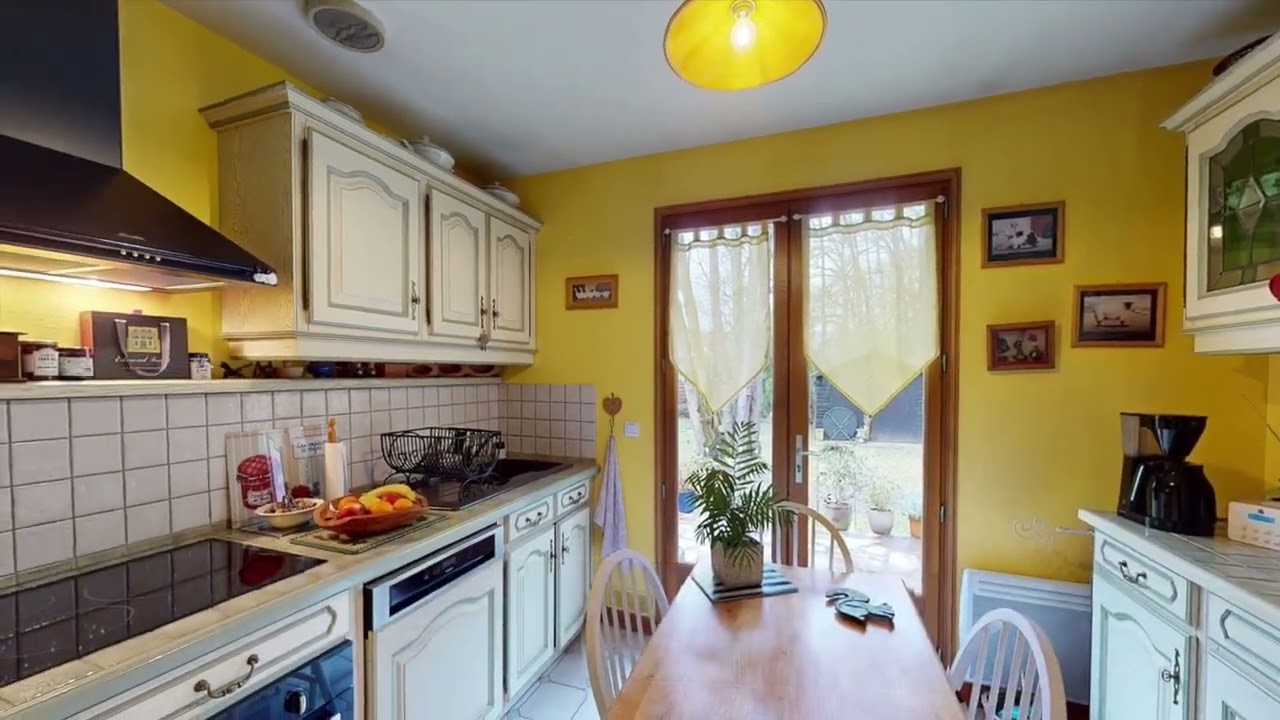 Maison à vendre - 119m2 - 4 chambres - terrain 700m2 - le Châtelet en Brie