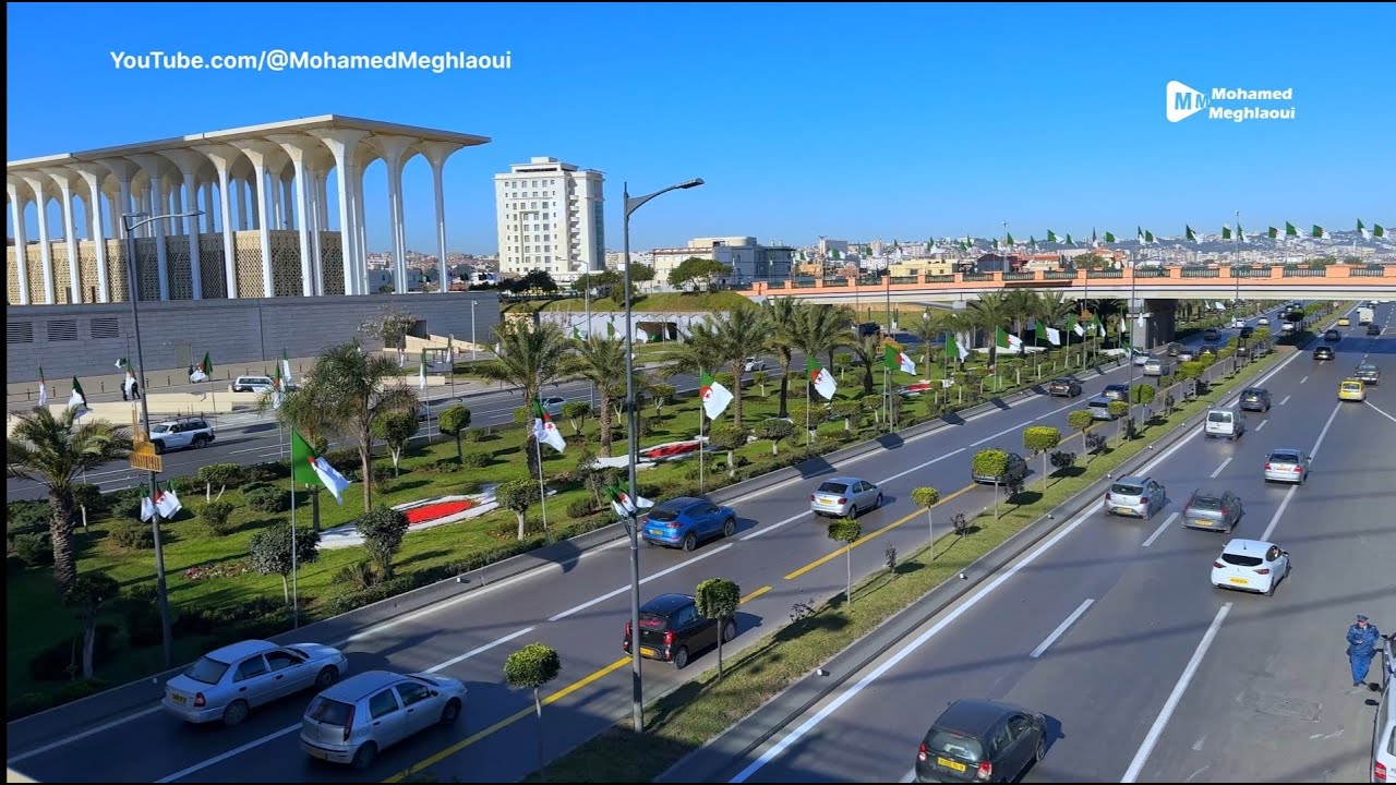 مشاهد مهيبة لخروج المصلين من جامع الجزائر بعد أداء صلاة عيد الفطر والرئيس تبون يتلقى تهاني العيد