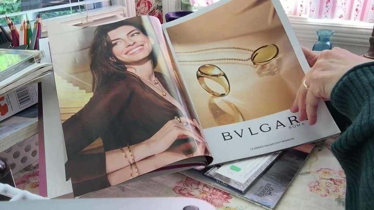Asmr page flip - Elle magazine & House Beautiful. Soft spoken comments