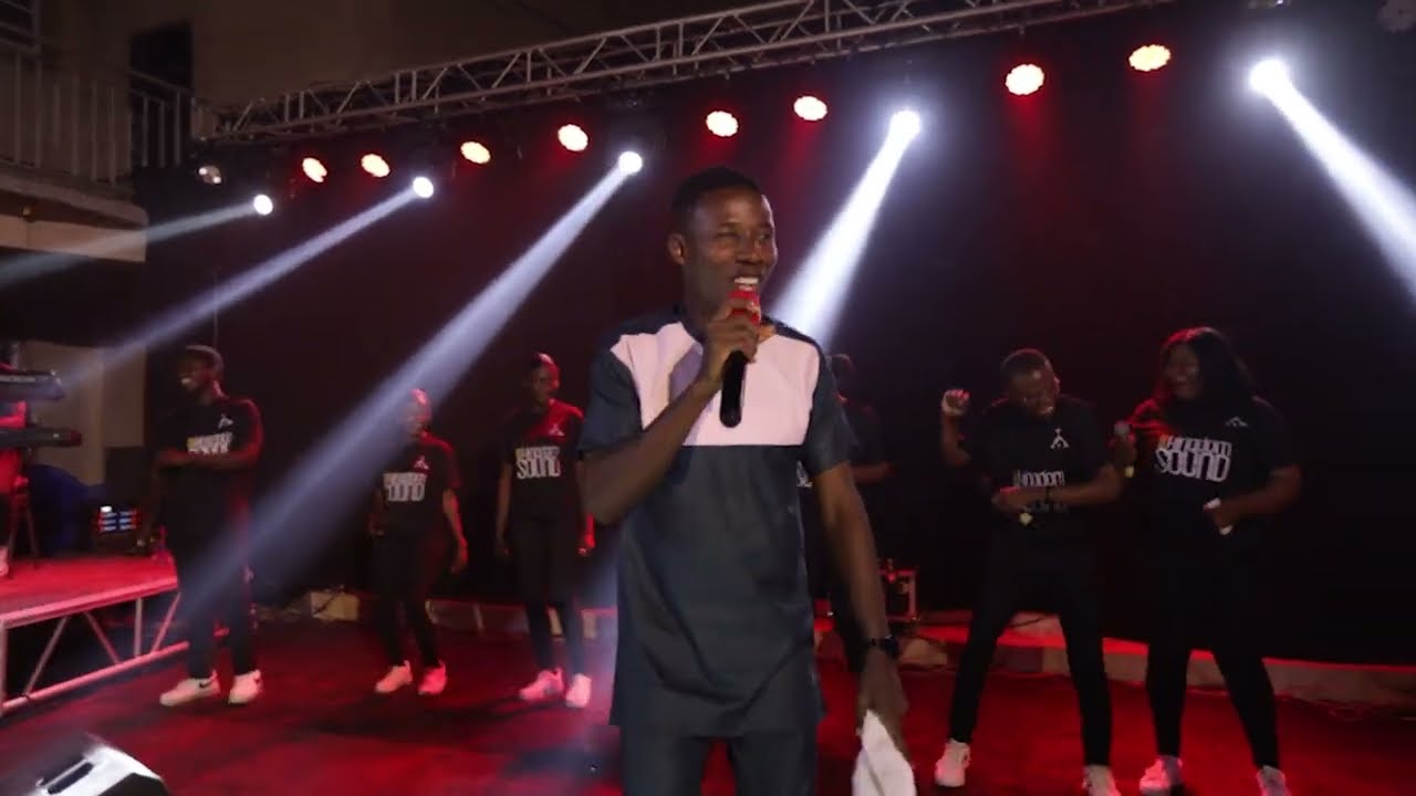 Classic Reggae Medley - Kwaku Emma & The Hill City Choir