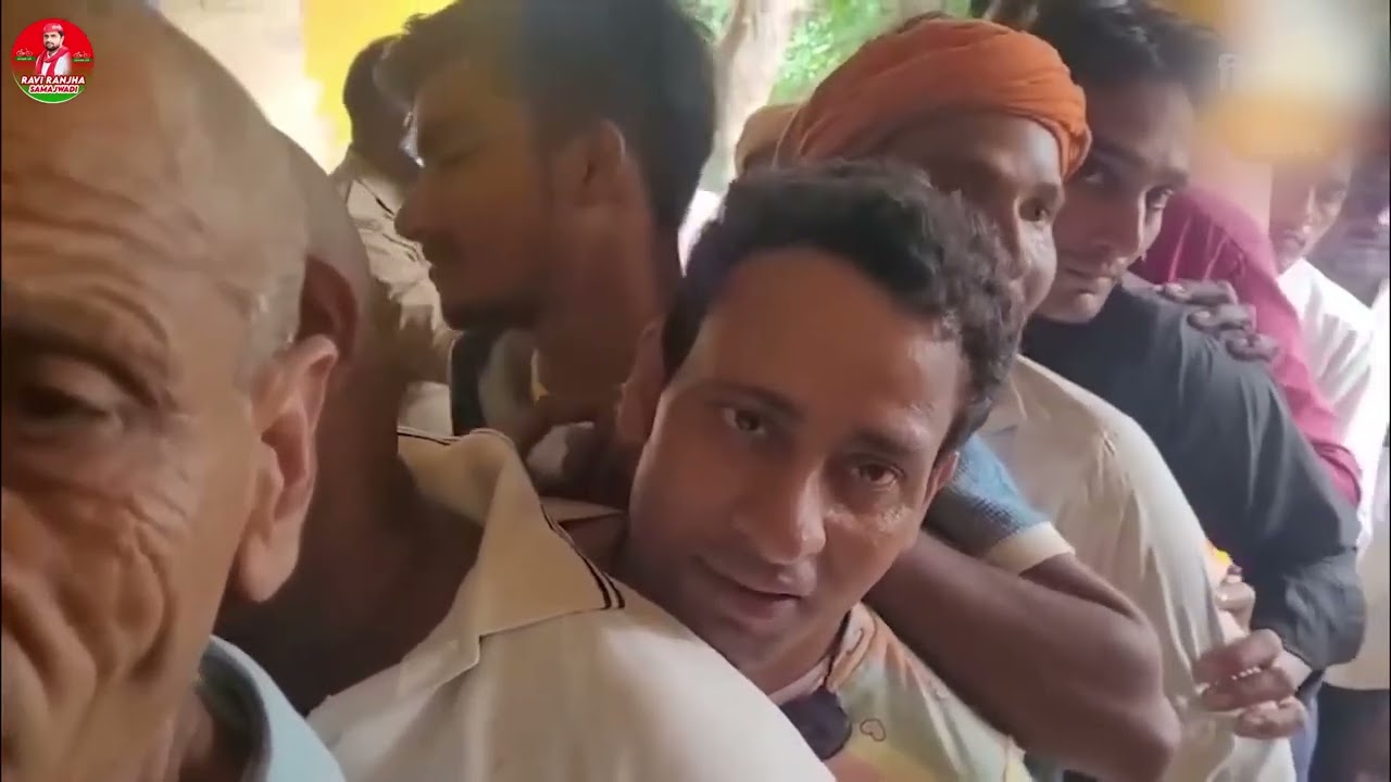 बितल जाता उमरिया ~ भैया मिलत नईखे नौकरिया.! Akhilesh Yadav Dimple Yadav Shivpal Singh yadav