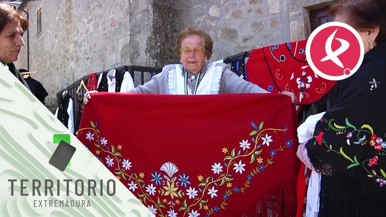 Las maestras del traje de Cabezabellosa | Territorio Extremadura