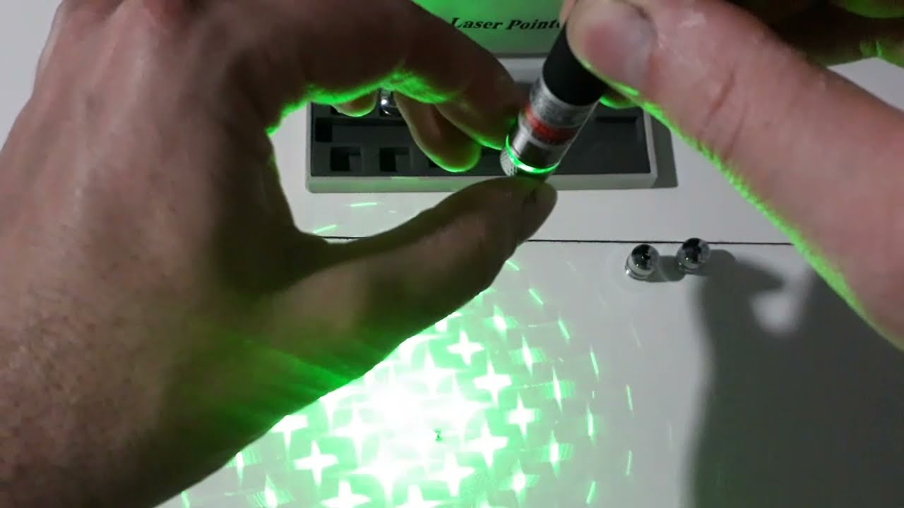Testando Caneta, lanterna laser Green laser Pointer