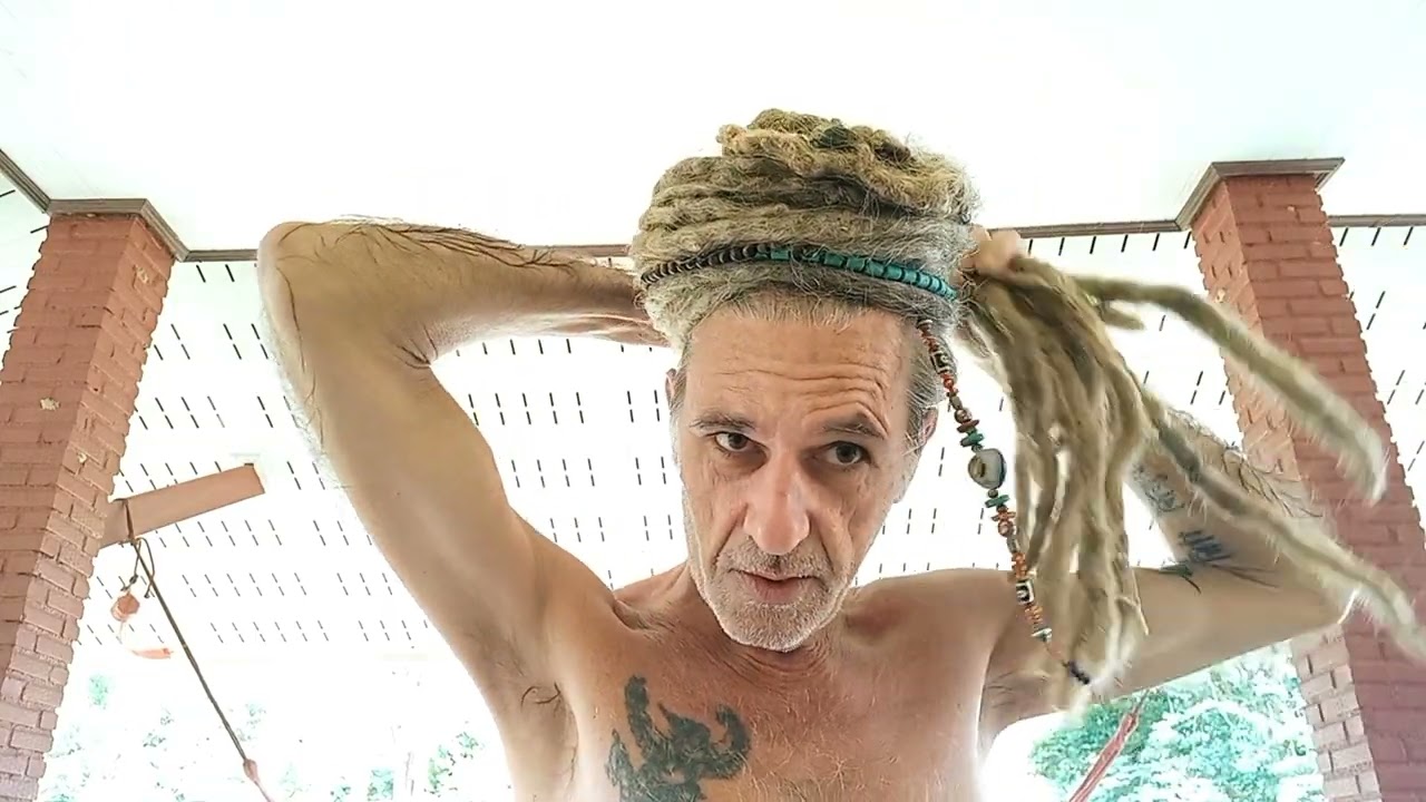How to wrap dreadlocks for sleep or shower #rasta #wrappingdreadlocks #dreadlocks