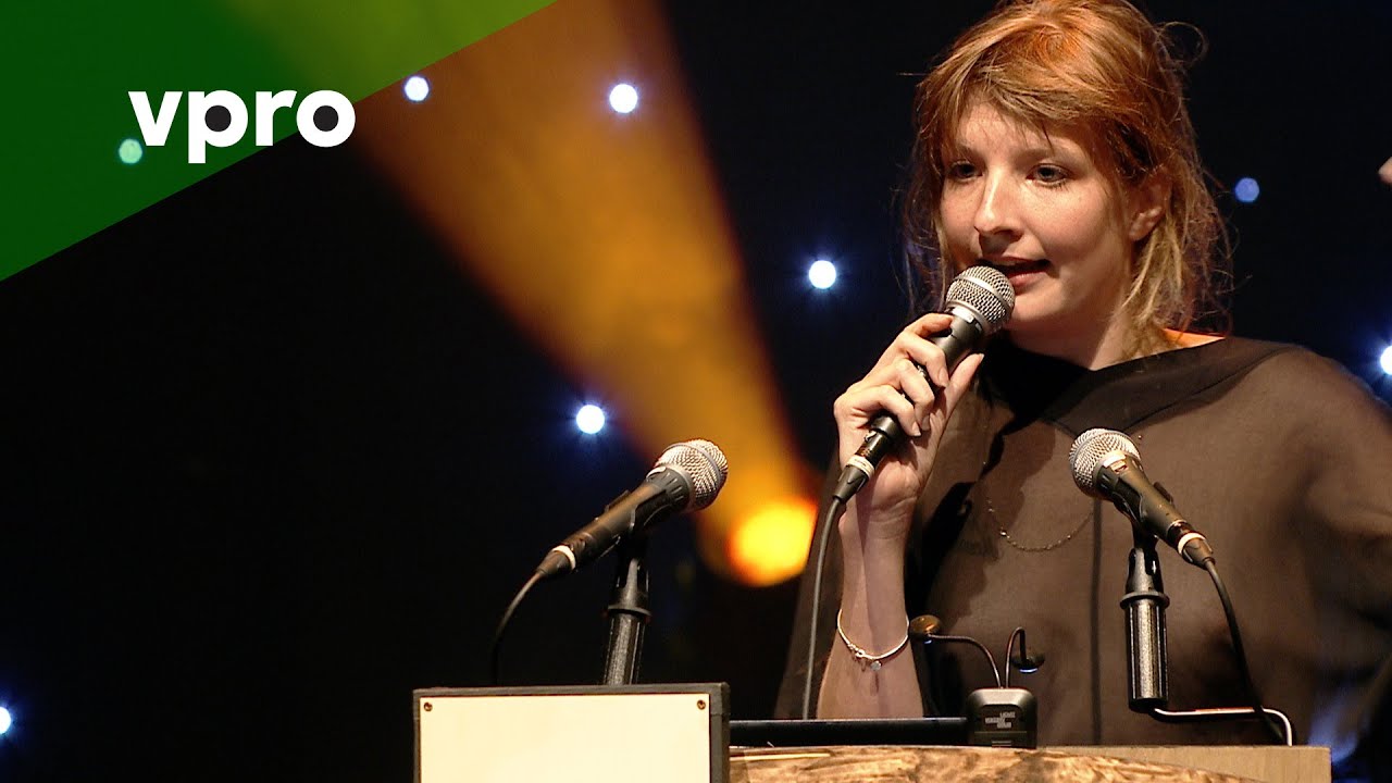 Roos Rebergen op de Nacht van de Poëzie 2016