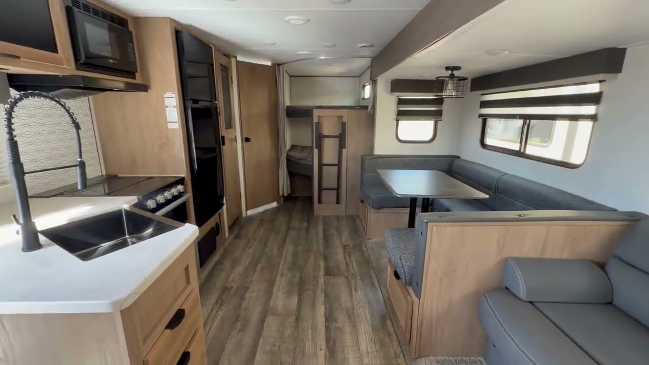 USED 2024 FOREST RIVER CHEROKEE ALPHA WOLF 26DBH L