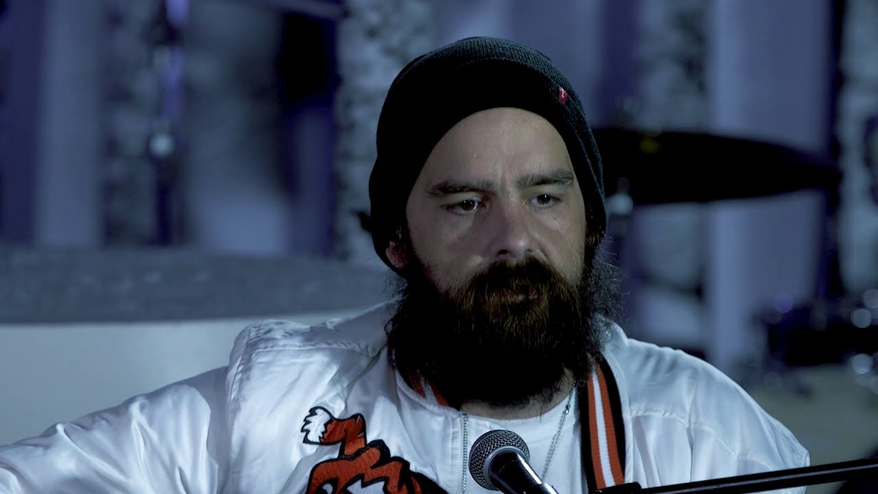 Arlo McKinley - "Christmas In Prison" (John Prine Cover)