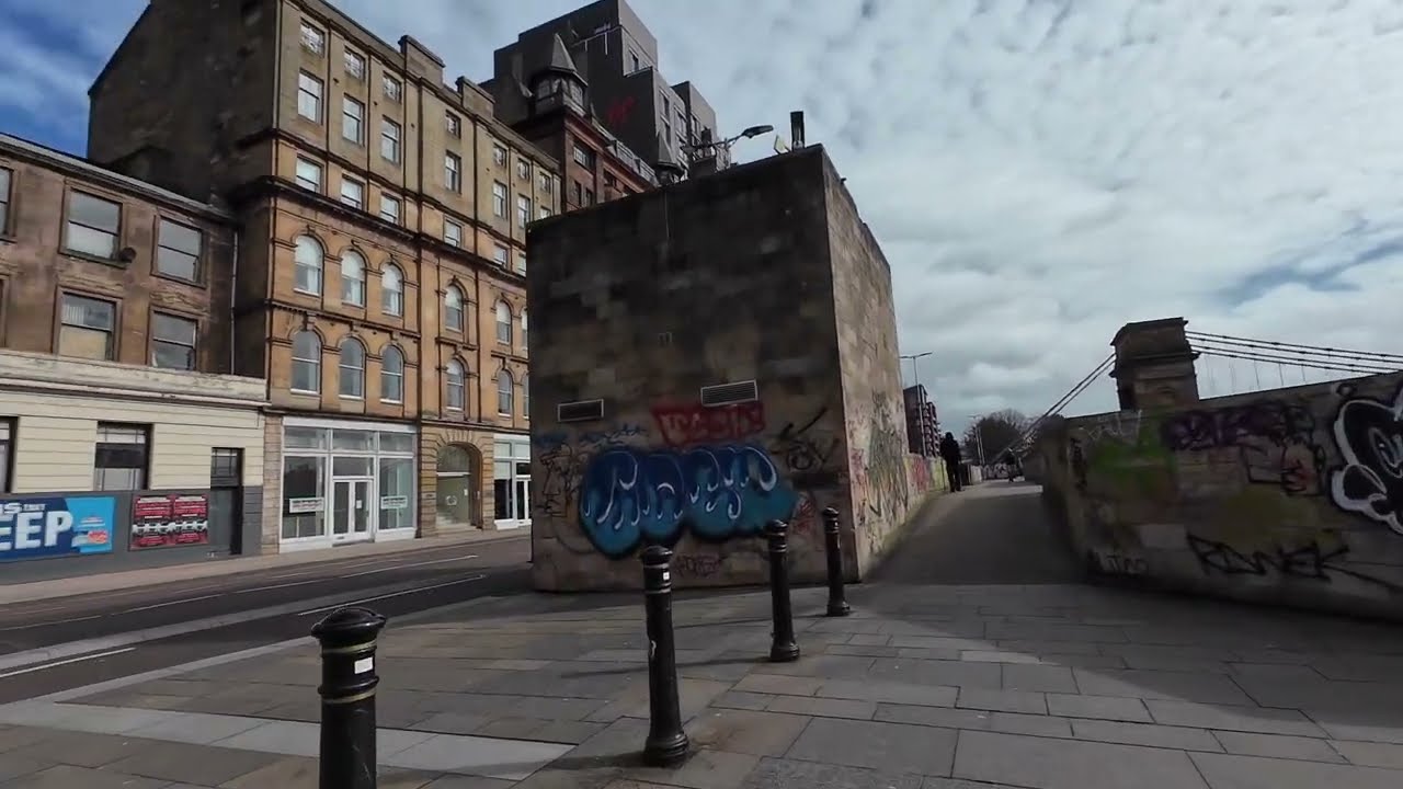 In Glasgow city centre today 😎#Glasgow architecture 