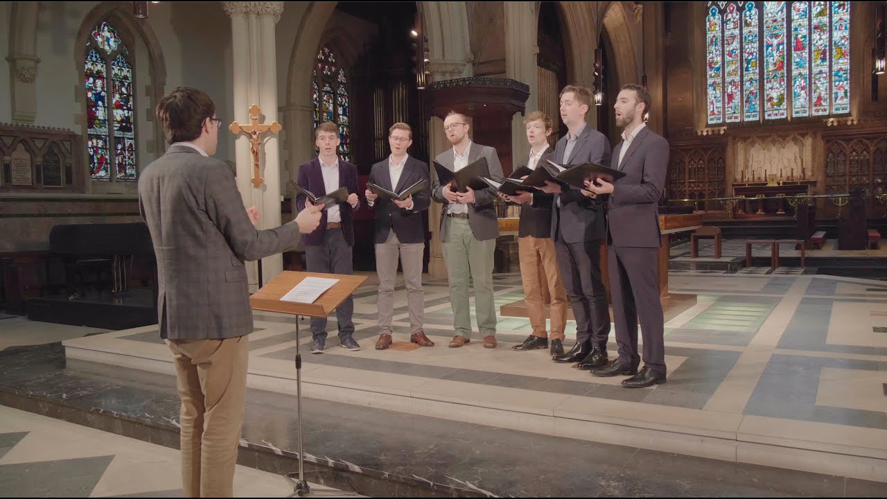 There is a flower (John Rutter) – The Gesualdo Six