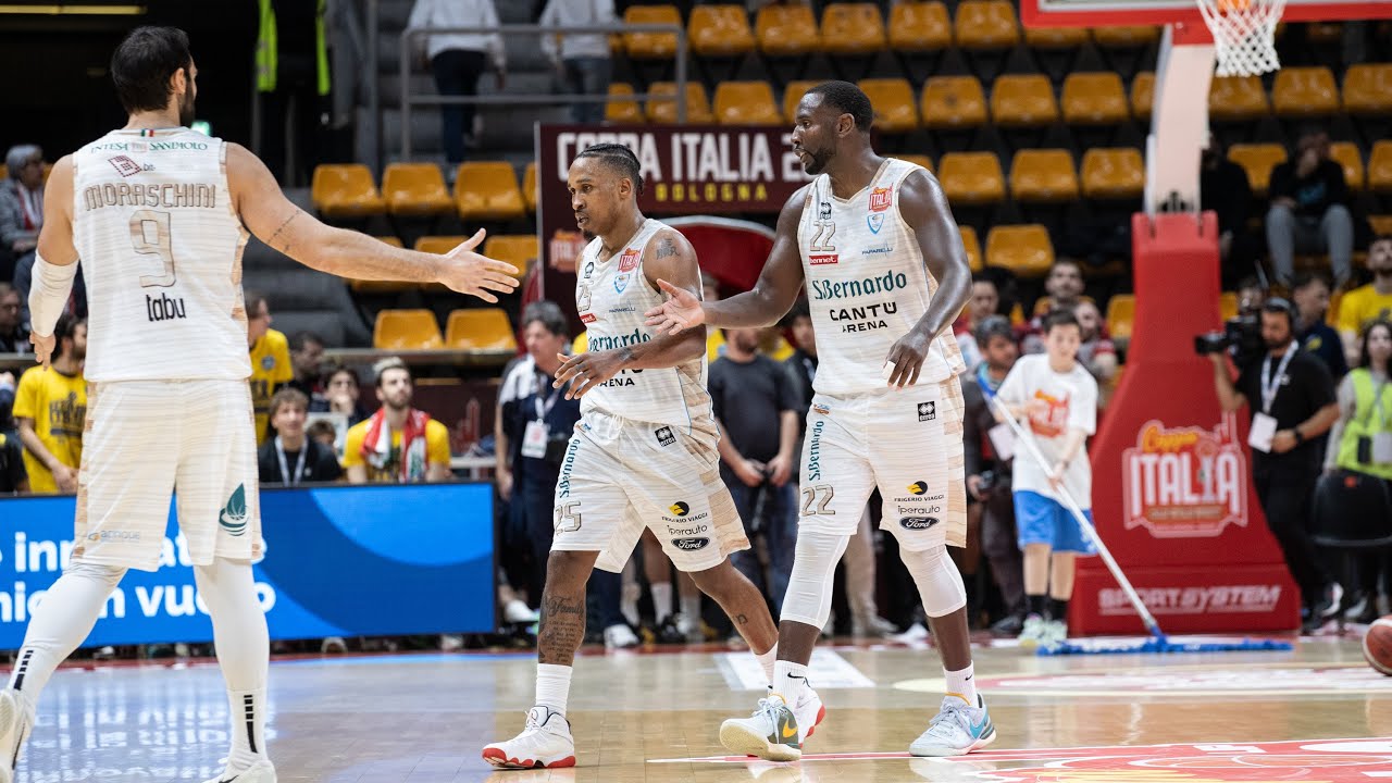 Semifinale Coppa Italia: Apu Old Wild West Udine - Acqua S.Bernardo Cantù 102-110