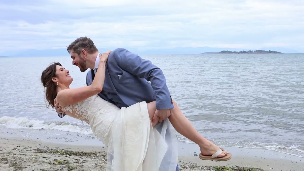 Jenny & Trevor's Tigh-na-Mara Wedding