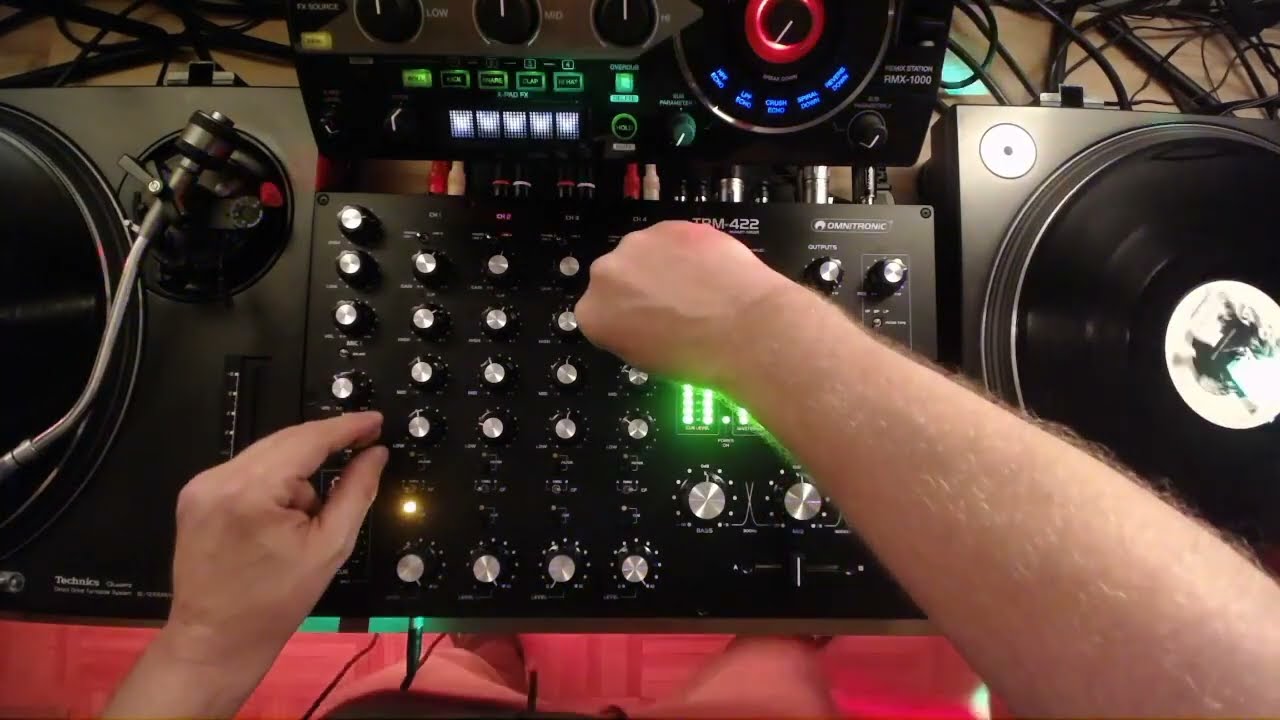 Omnitronic TRM-422 Deep House Nighttime Grooves Vinyl MIx