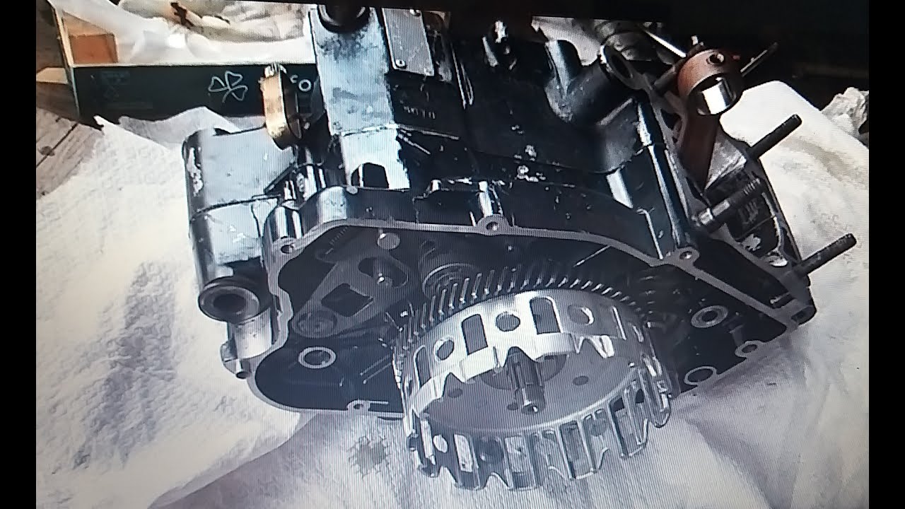 FASE 5 [ B ] Chiusura Semicarter e controllo equilibratura Campana frizione del Motore Cagiva Mito