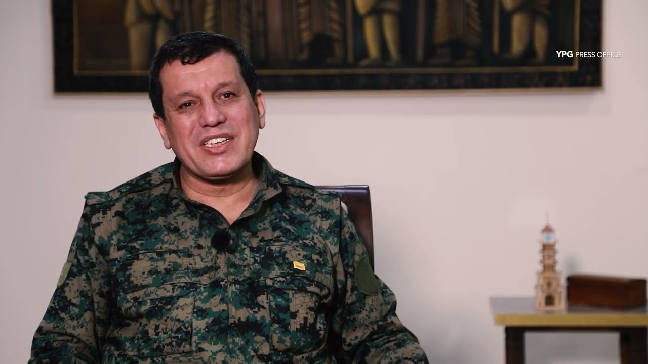Fermandar&ecirc; QSD&ecirc; Mazl&ucirc;m Ebd&icirc; li ser jiyan &ucirc; t&ecirc;koş&icirc;na Şeh&icirc;d N&ucirc;redd&icirc;n Sofi diaxive