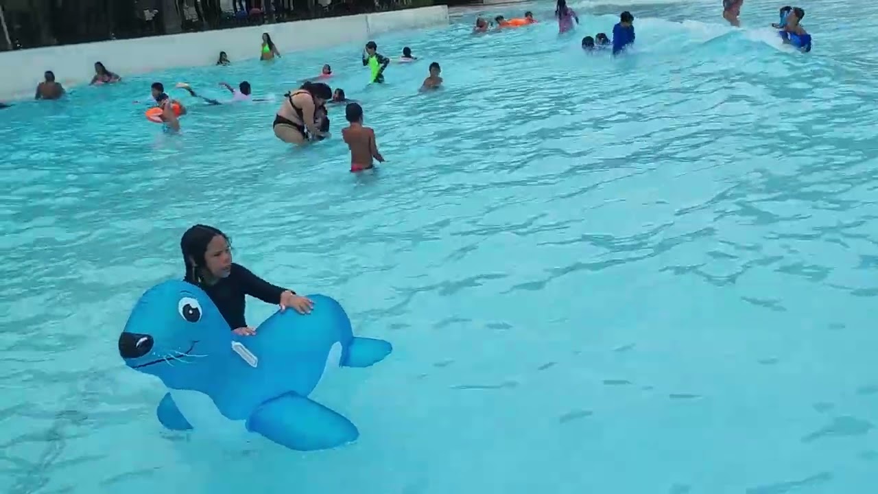 Eu filmando o parque aquático 🏞️💚🏞️💚