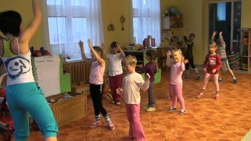Zumbatomic - warmup + Chrocht&aacute; to t&aacute;to